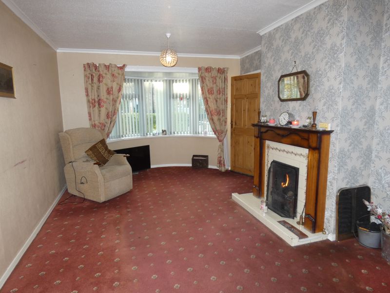 Lounge- click for photo gallery